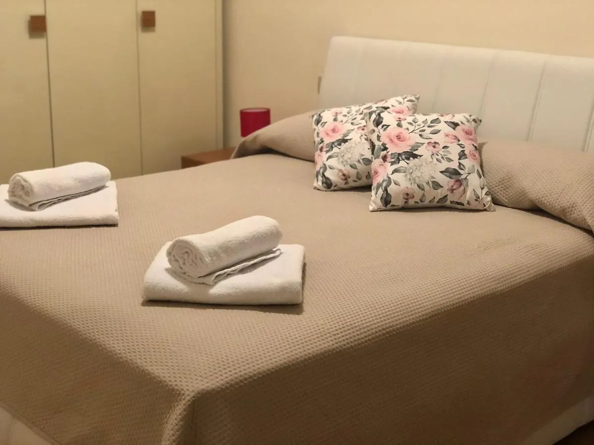 Susyapartment Bardolino 0*,  Italy